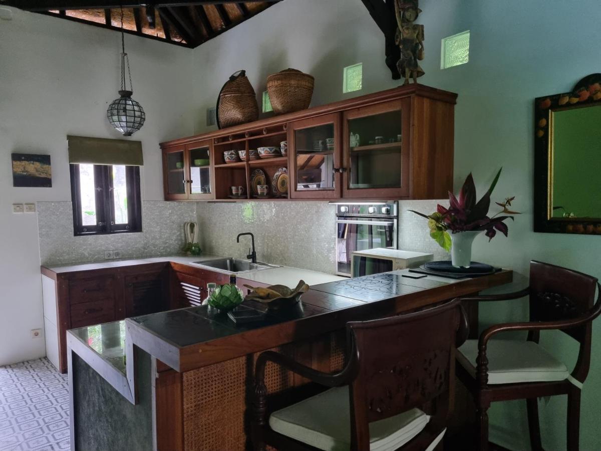 Villa Jati - Private Poolside Villa Central Lovina Екстер'єр фото